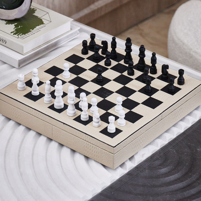 Modern Chess Set Decor: Solid Wood & Leather Board with Pieces - Showroom, Hotel, Desktop Luxury Accent
