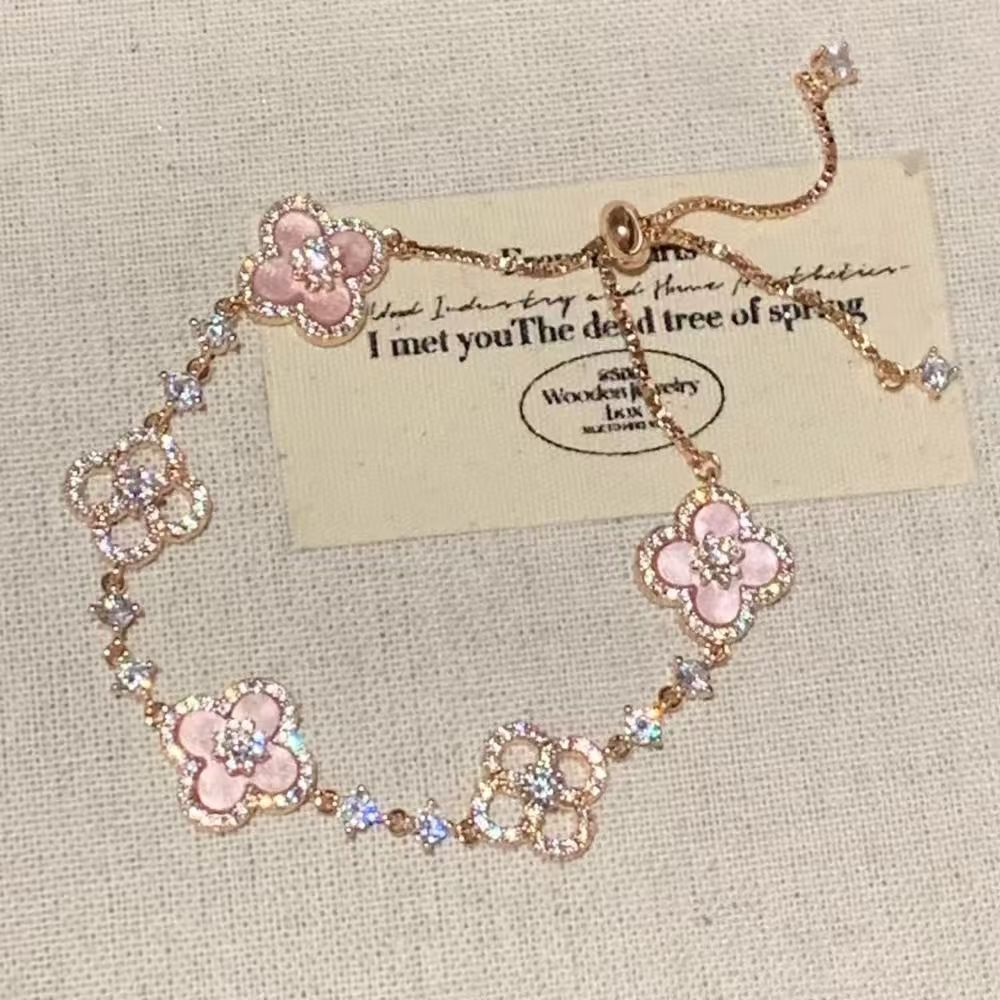 Four - leaf clover bracelet💫