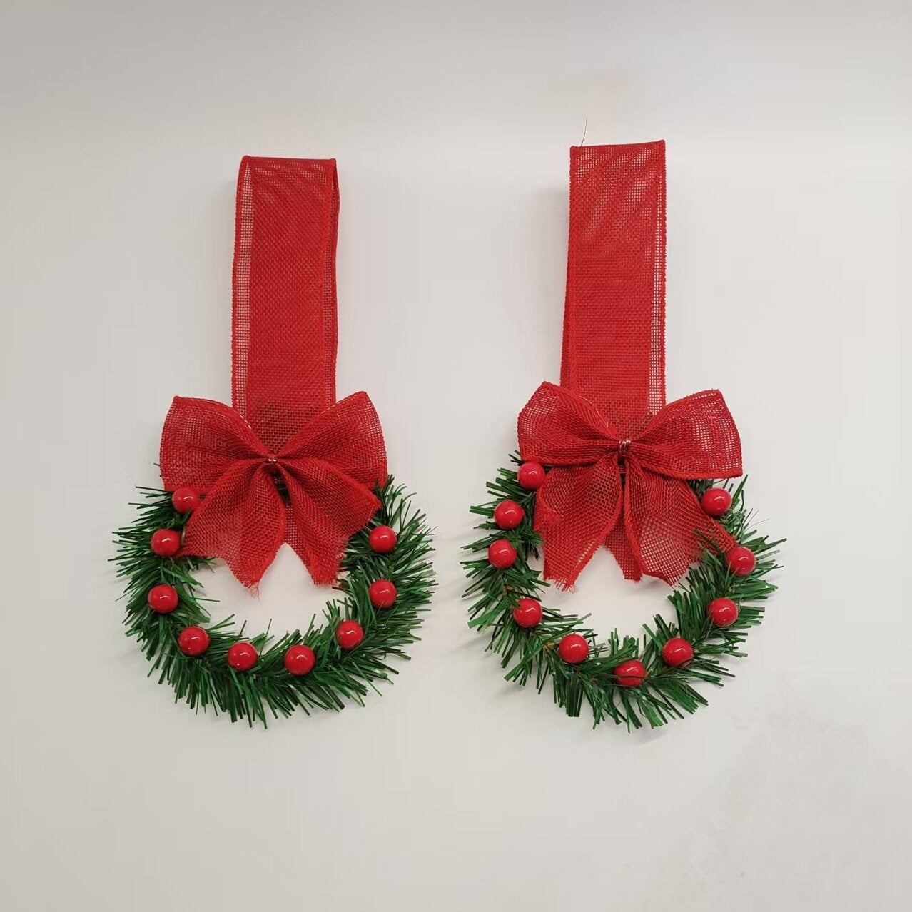 Holy wreath decorative pendant