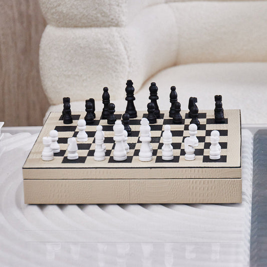Modern Chess Set Decor: Solid Wood & Leather Board with Pieces - Showroom, Hotel, Desktop Luxury Accent