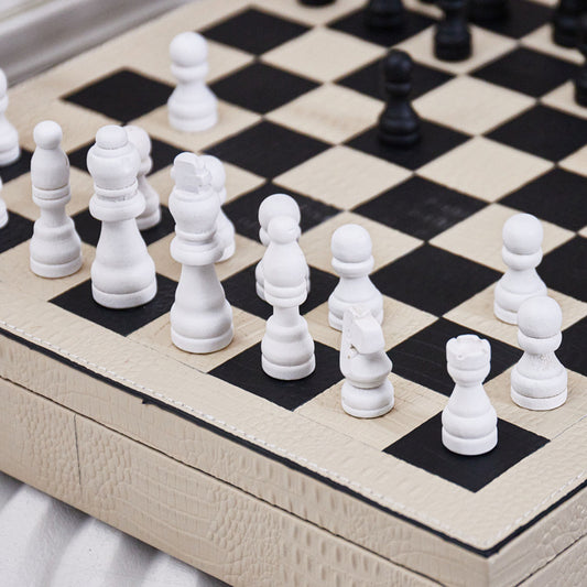 Modern Chess Set Decor: Solid Wood & Leather Board with Pieces - Showroom, Hotel, Desktop Luxury Accent