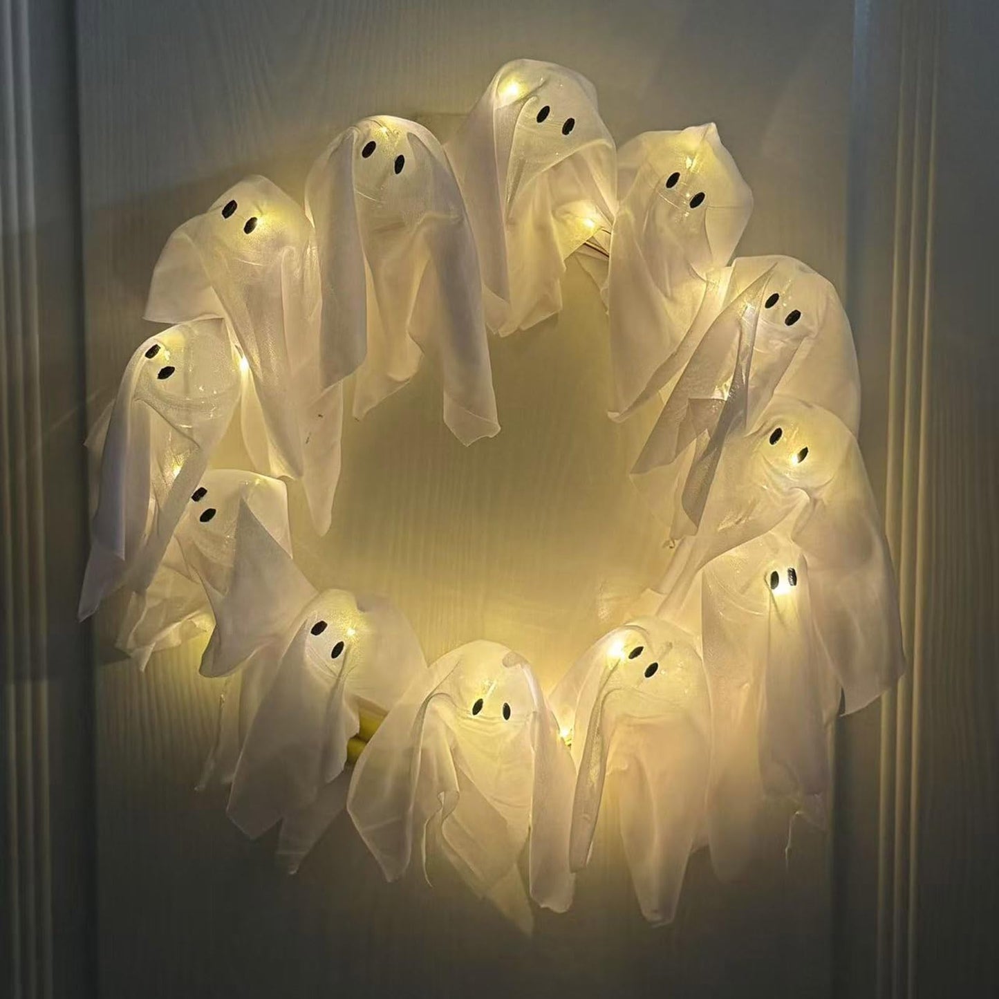 👻Lit Ghosts Wreath👁️🔥🔥🔥